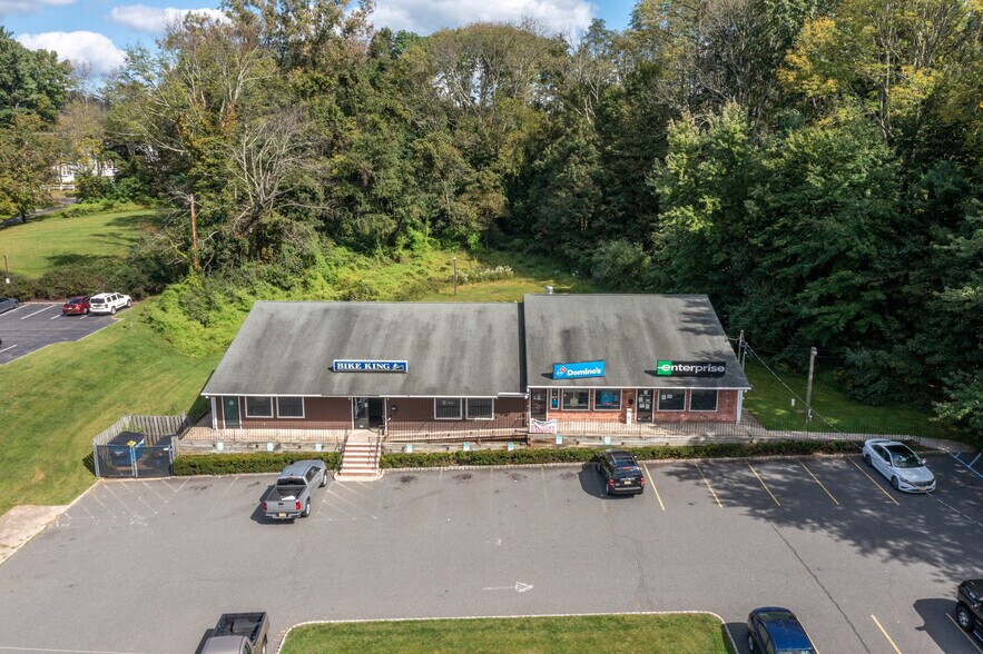 More Photos Of 2002 Rt-31, Clinton Township Unknown For Lease