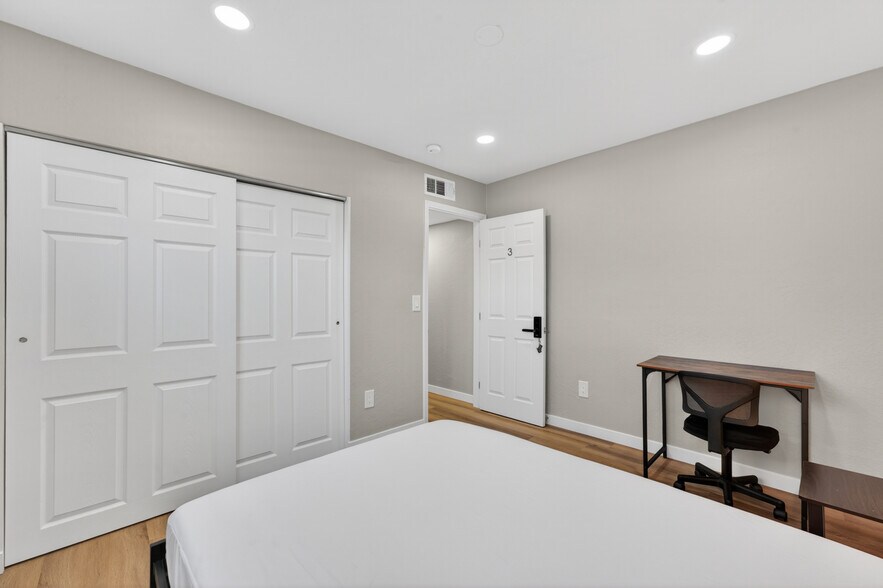 More Photos Of 5038 N 18th Ave, Phoenix Multifamily For Sale