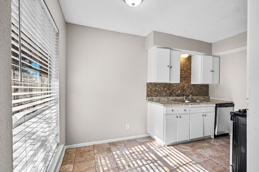 More Photos Of 5317 Junius St, Dallas Apartments For Sale