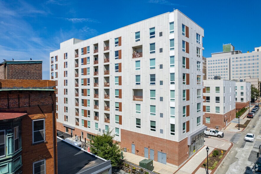 More Photos Of 116 W 9th St, Wilmington Apartments For Lease