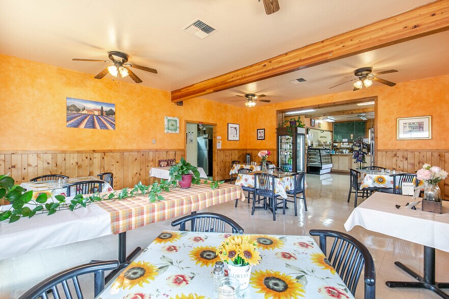 More Photos Of 14836 OR-38, Elkton Restaurant For Sale