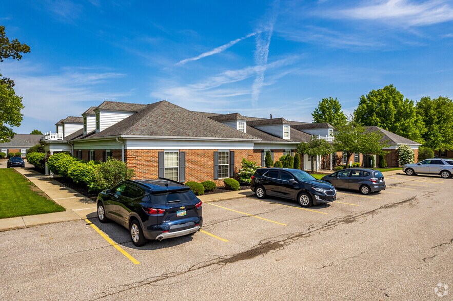 More Photos Of 7010 Engle Rd, Middleburg Heights Unknown For Lease
