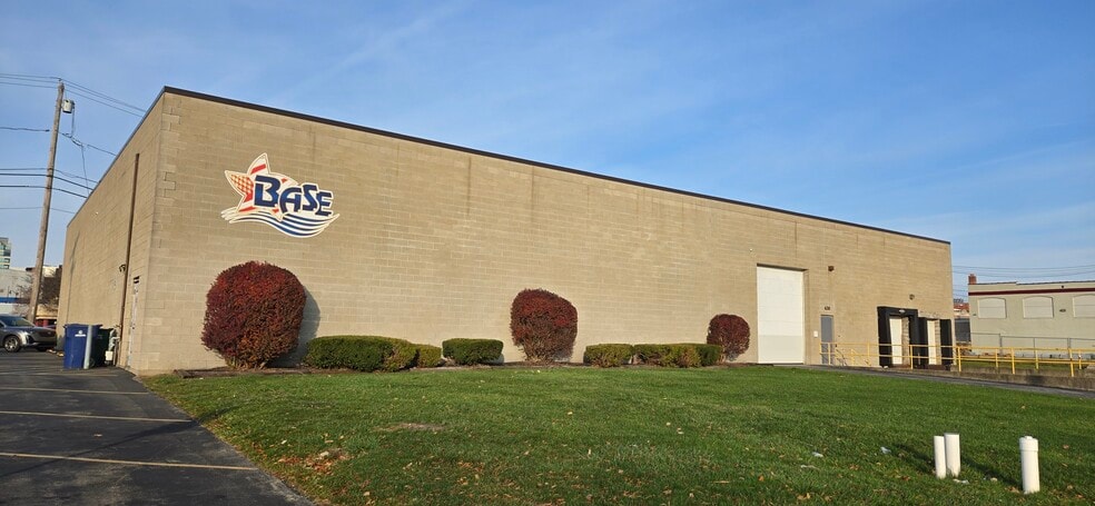 More Photos Of 319-327 Elm St, Buffalo Manufacturing For Sale