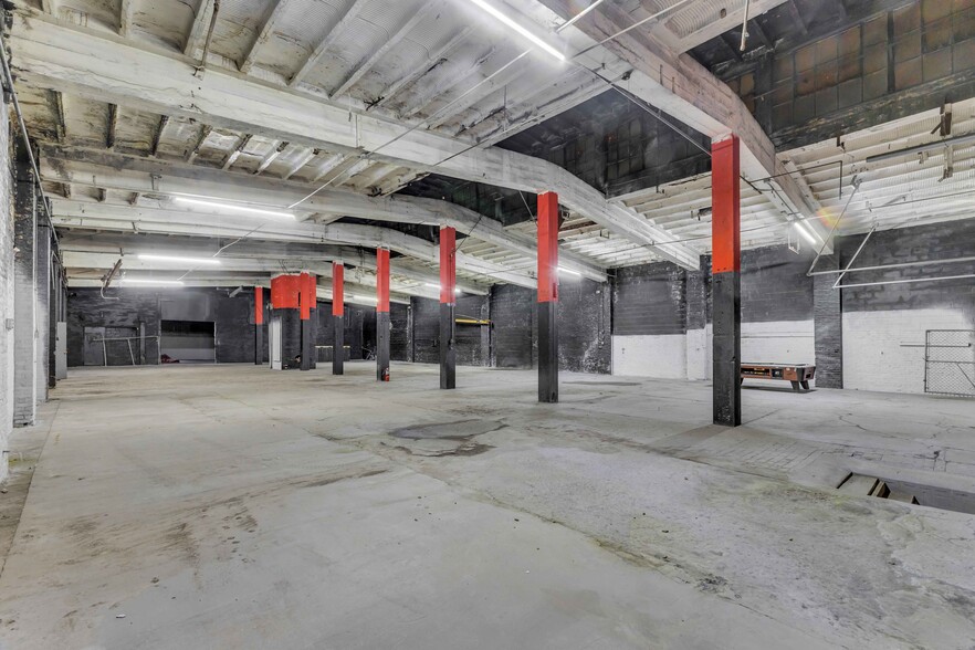 More Photos Of 7424 Bessemer Ave, Cleveland Warehouse For Sale
