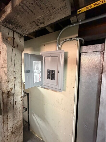 More Photos Of 2417 Ditmars Blvd, Astoria Flex For Lease