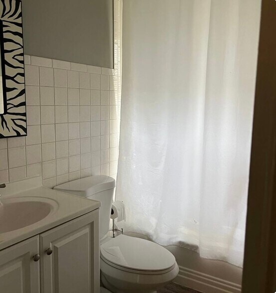 More Photos Of 1110 17th Ave S, Nashville Apartments For Sale
