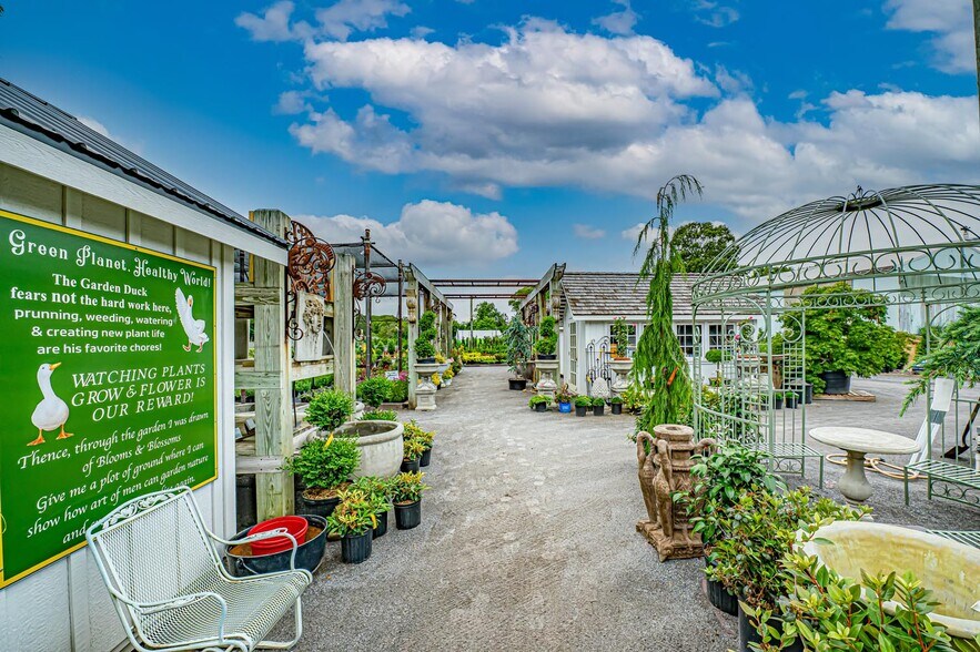 More Photos Of 185 N Country Rd, Mount Sinai Garden Center For Sale