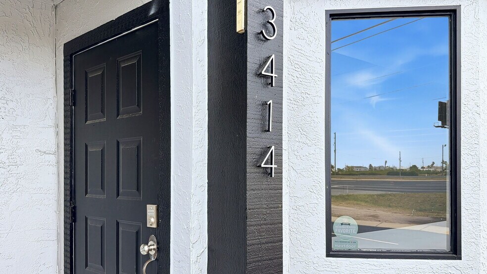 More Photos Of 13414 US Highway 19, Hudson Showroom For Lease