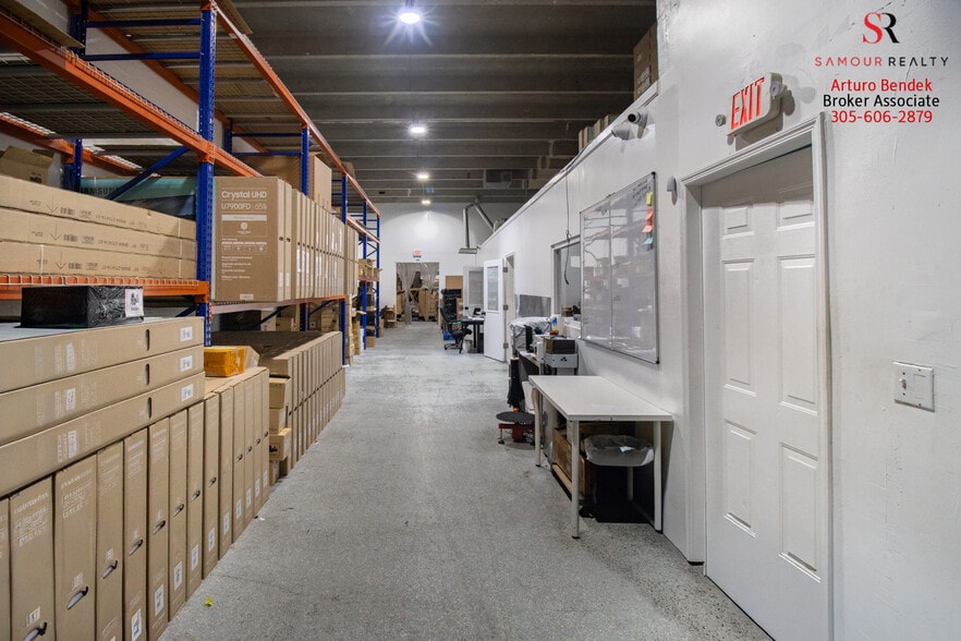 More Photos Of 3337 NW 74th Ave, Miami Warehouse For Sale