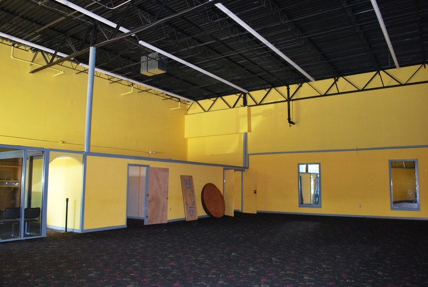 More Photos Of 5055 Austell Rd, Austell Storefront For Lease