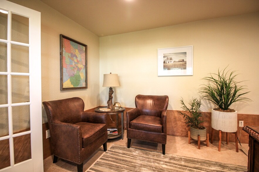 More Photos Of 16607 Mueschke Rd, Cypress Office Residential For Sale