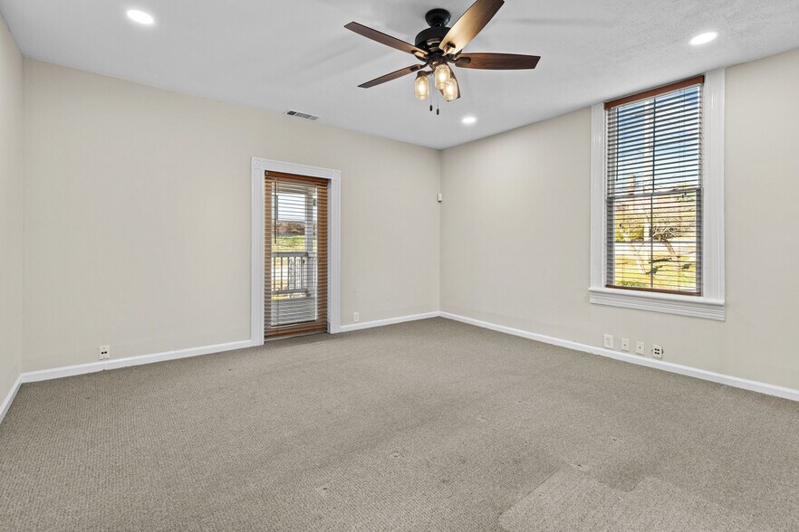 More Photos Of 90 E Moreno St, Buford Office Residential For Sale