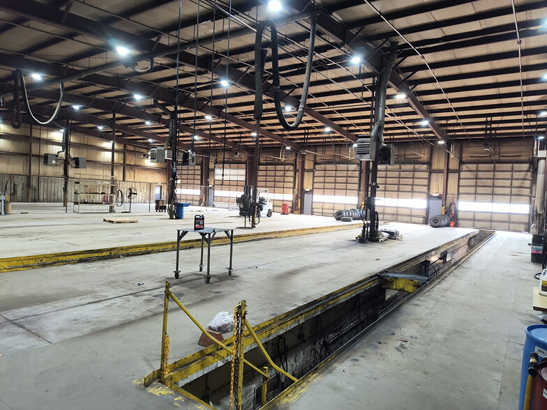 More Photos Of 5211 Oster Rd, Sheffield Village Truck Terminal For Lease