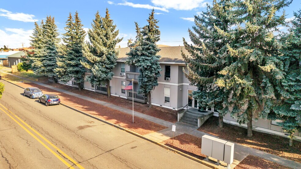 More Photos Of 226 W Broadway St, Goldendale Apartments For Sale