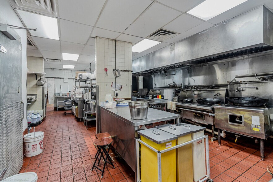 More Photos Of 645 Harwood Rd, Bedford Restaurant For Sale