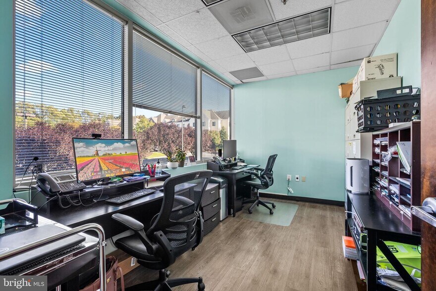 More Photos Of 8860 Columbia 100 Pkwy, Columbia Medical For Sale