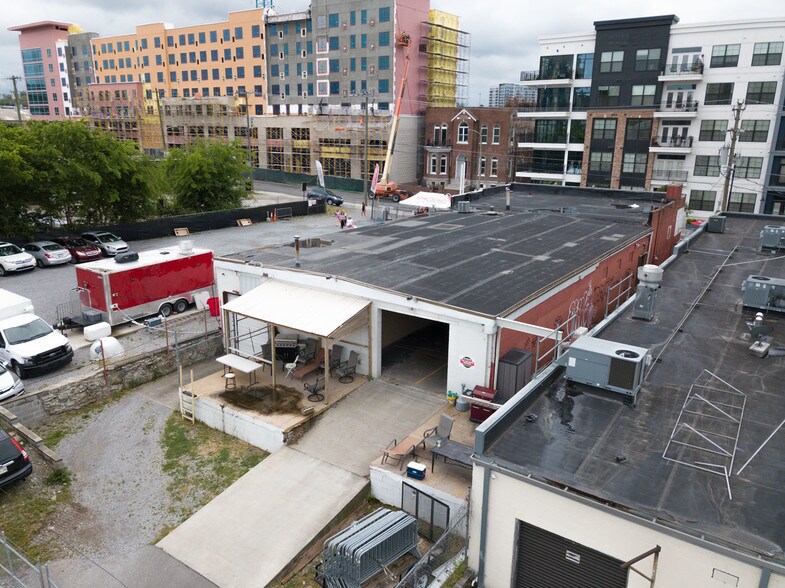 More Photos Of 516 5th Ave S, Nashville Freestanding For Sale