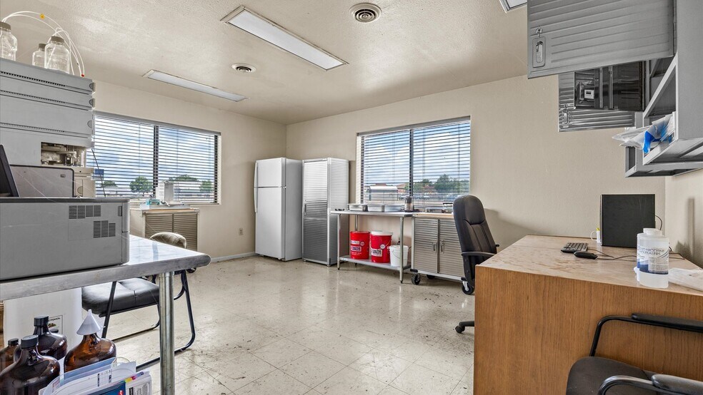 More Photos Of 1760 Gunnison Ave, Delta Warehouse For Sale