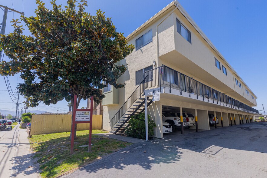 More Photos Of 75 N Hebbron Ave, Salinas Apartments For Sale