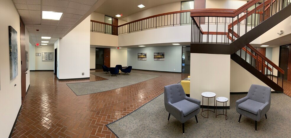 More Photos Of 14515 Briarhills Pkwy, Houston Office For Lease