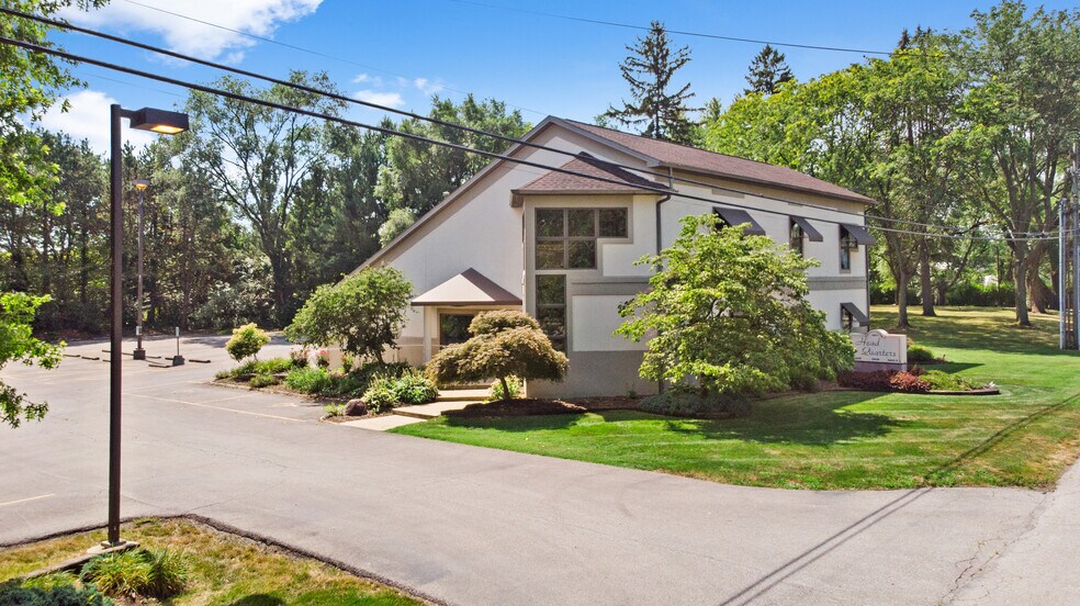 More Photos Of 6071 Old Middle Ridge Rd, Lorain Office For Sale