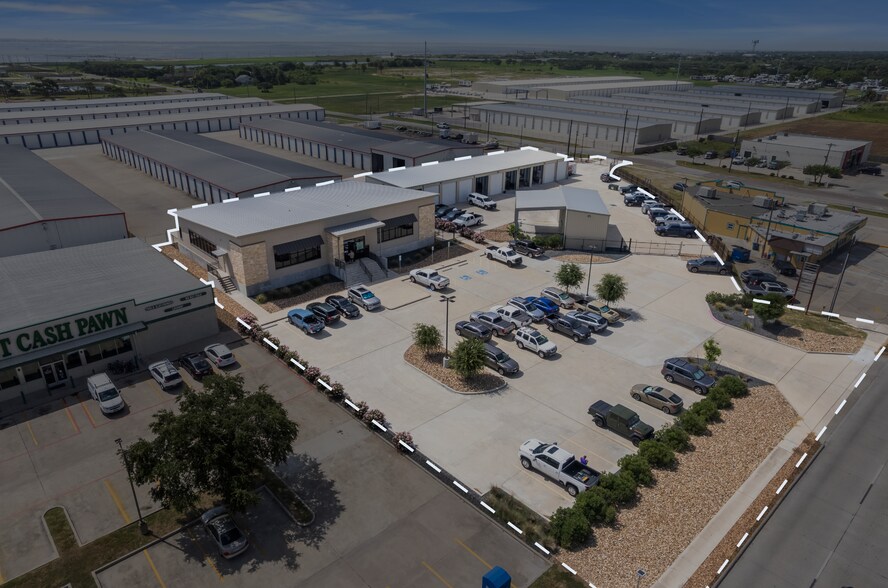 More Photos Of 1409 Waldron Rd, Corpus Christi Office For Sale