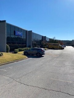 More Photos Of 131 W Oxmoor Rd, Birmingham Light Distribution For Lease