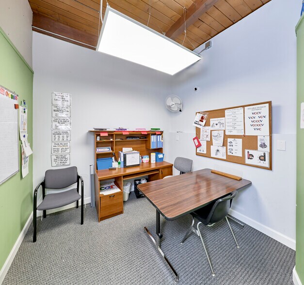 More Photos Of 415 W Main St, Collinsville Medical For Sale