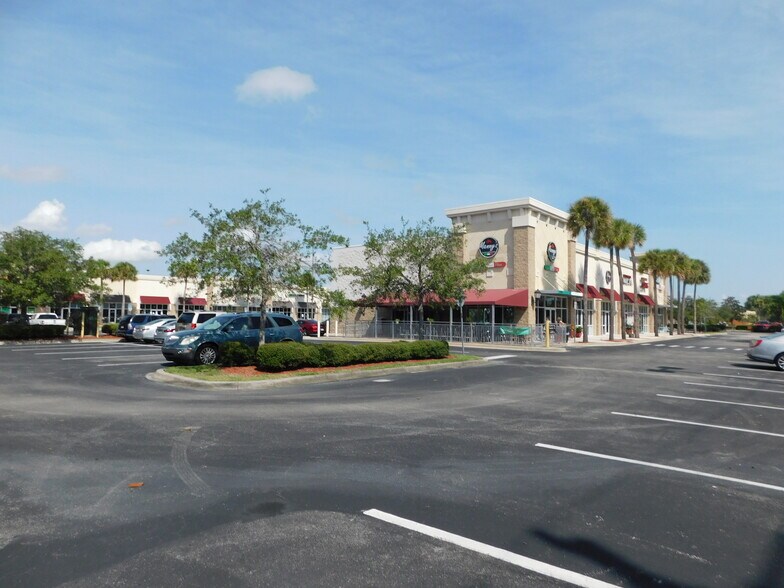 More Photos Of 5000 N Wickham Rd, Melbourne Freestanding For Lease