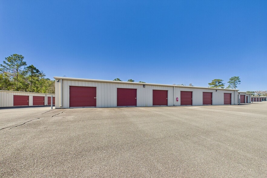 More Photos Of 4545 N Valdosta Rd, Valdosta Self Storage For Sale