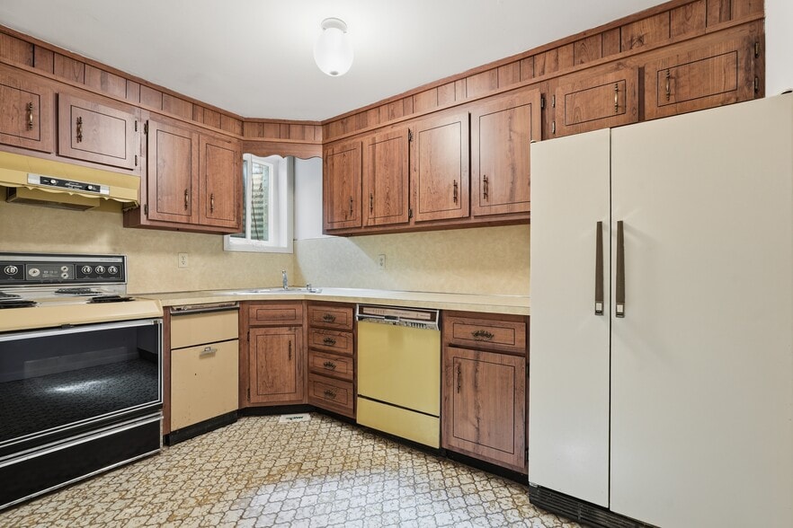More Photos Of 15901 Old Columbia Pike, Burtonsville Land For Sale