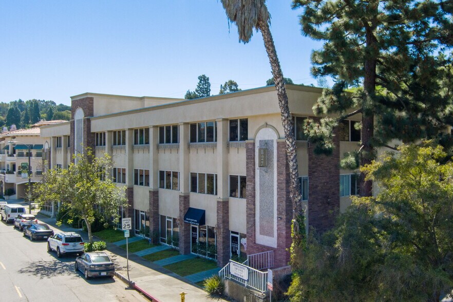 More Photos Of 827 Deep Valley Dr, Rolling Hills Estates Medical For Sale