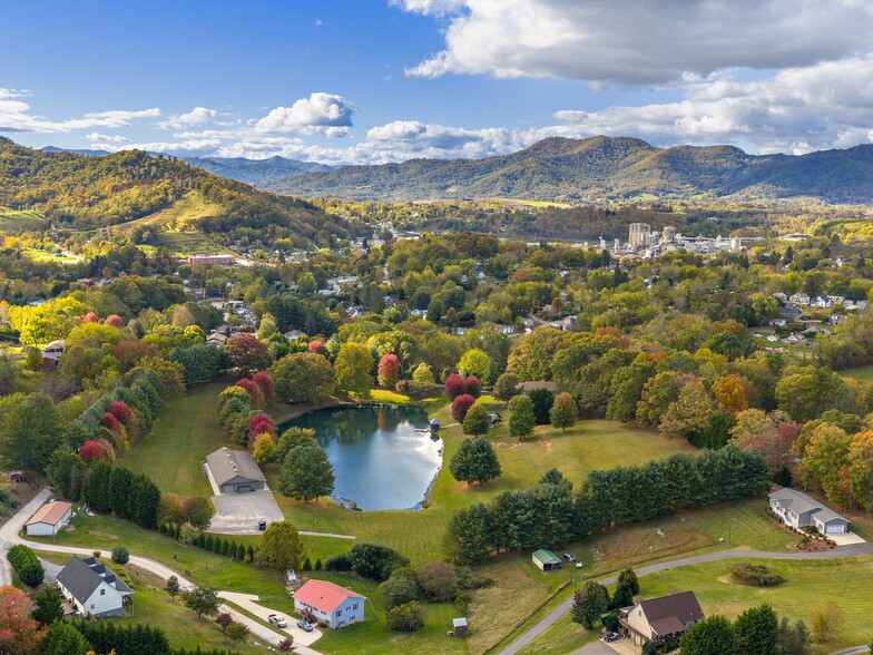 More Photos Of 355 Johnson Dr, Canton Specialty For Sale