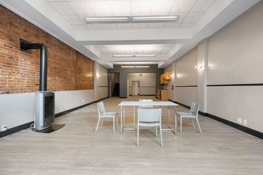 More Photos Of 125 1/2 W Main St, Missoula Office Residential For Sale