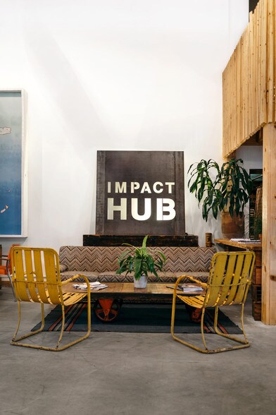 More Photos Of 409-411 Monroe W, Austin Office For Lease