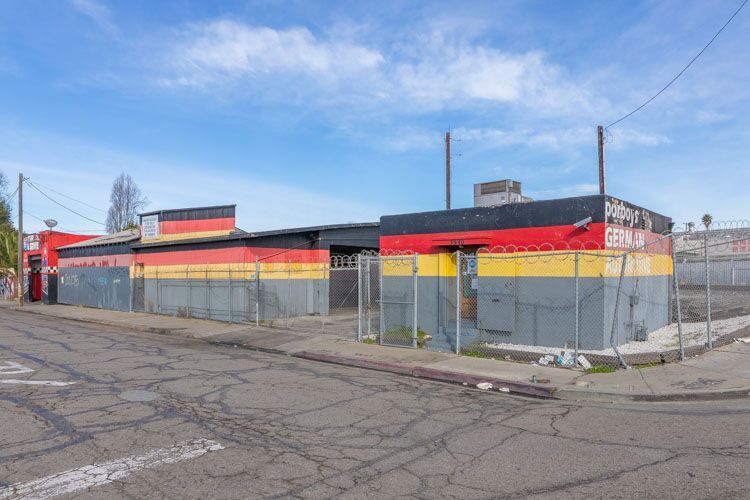 More Photos Of 3640 E 9th St, Oakland Service For Sale