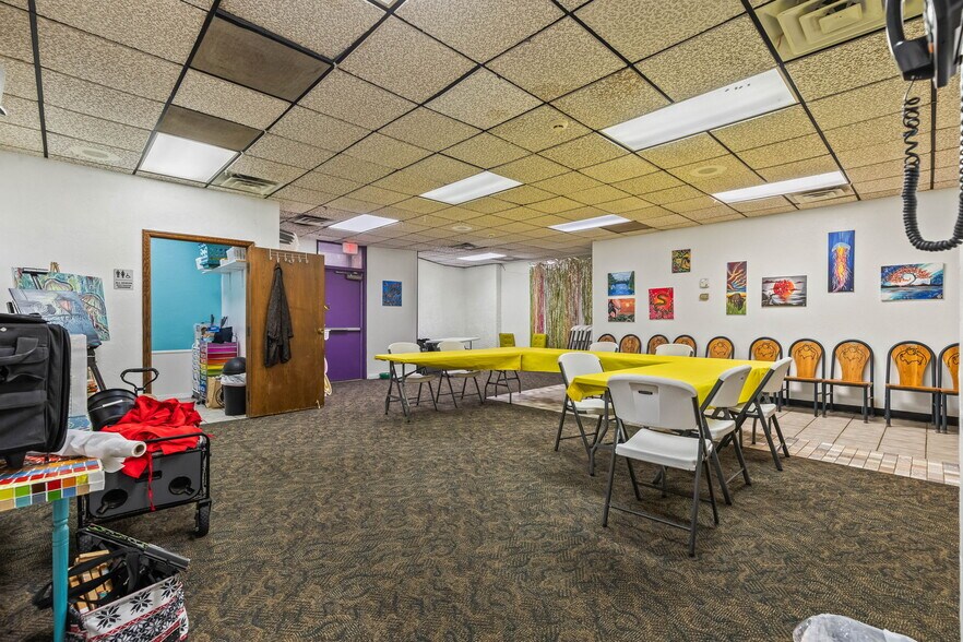 More Photos Of 11223 NW 10th St, Oklahoma City Daycare Center For Sale