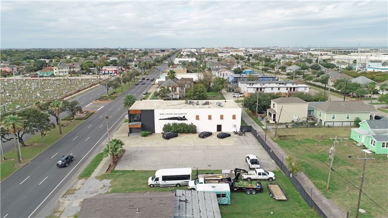 More Photos Of 4124 Broadway St, Galveston Storefront Retail Residential For Sale