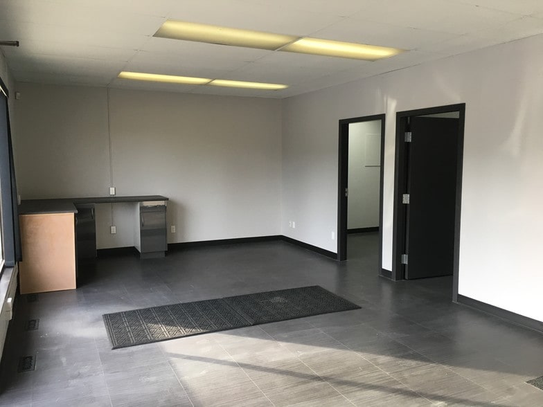 More Photos Of 12726-12832 141st St NW, Edmonton Flex For Sale