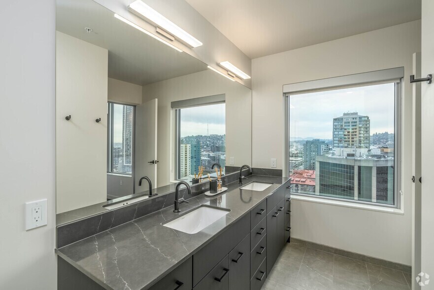 More Photos Of 2315 4th Ave, Seattle Multifamily For Sale