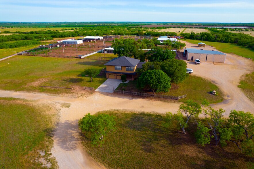 More Photos Of 1200 County Road 108, Santa Anna Specialty For Sale