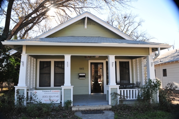 Primary Photo Of 945 Barnett St, Kerrville Office For Sale