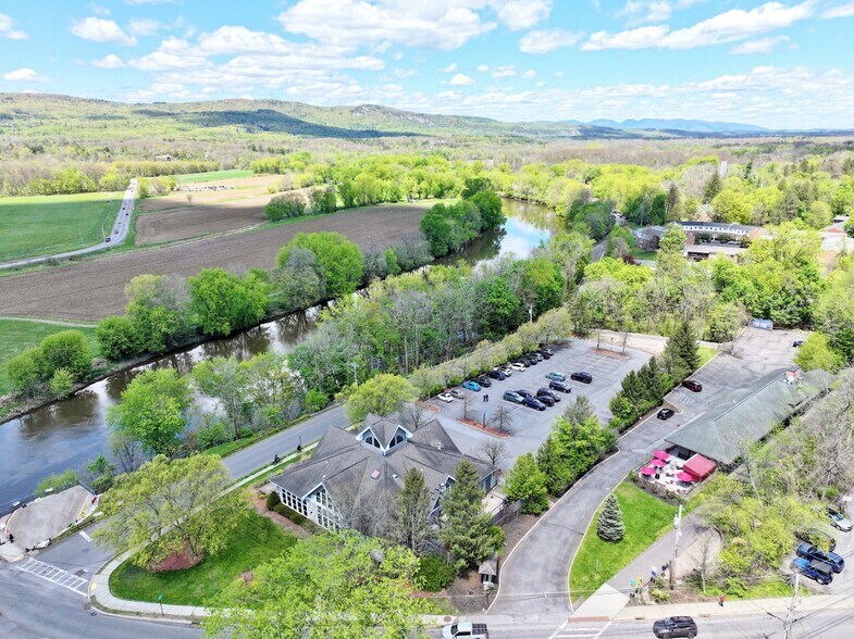 More Photos Of 3 Main St, New Paltz Restaurant For Sale