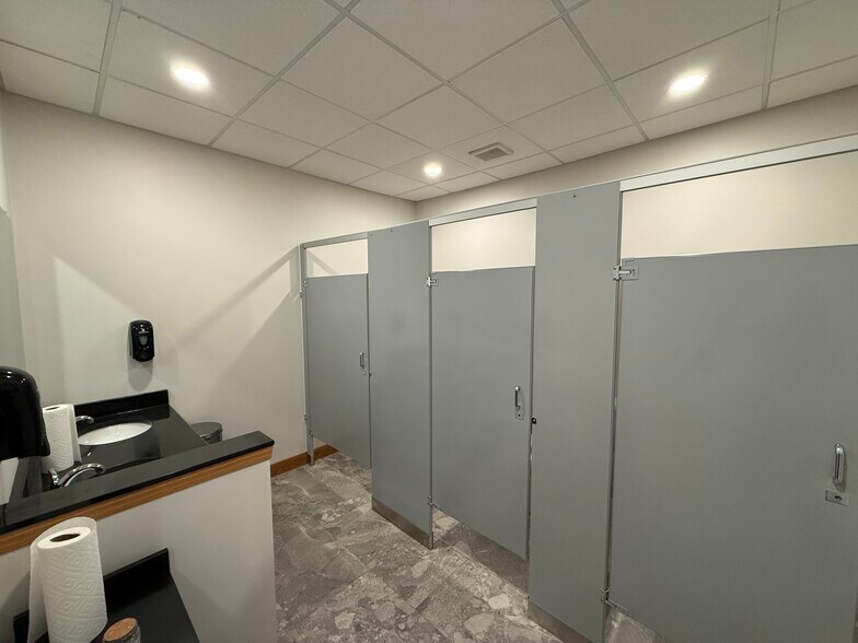 More Photos Of 502 1st St, La Salle Storefront For Sale