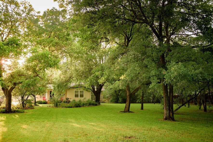 More Photos Of 4902 Pecan Springs Rd, Austin Land For Sale