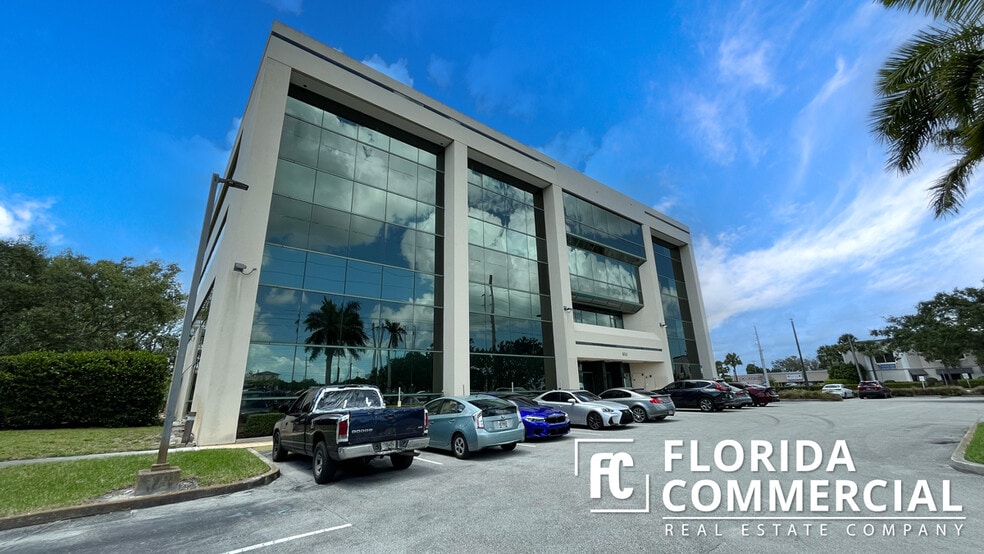 More Photos Of 900-904 E Prima Vista Blvd, Port Saint Lucie Office For Lease