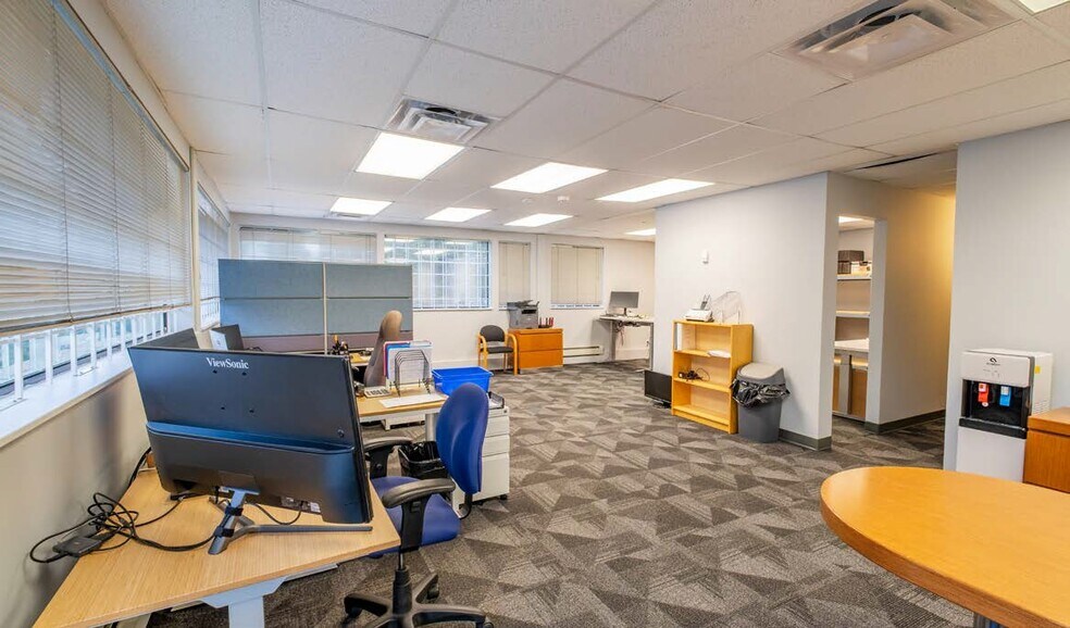 More Photos Of 6469 64 St, Delta Manufacturing For Lease