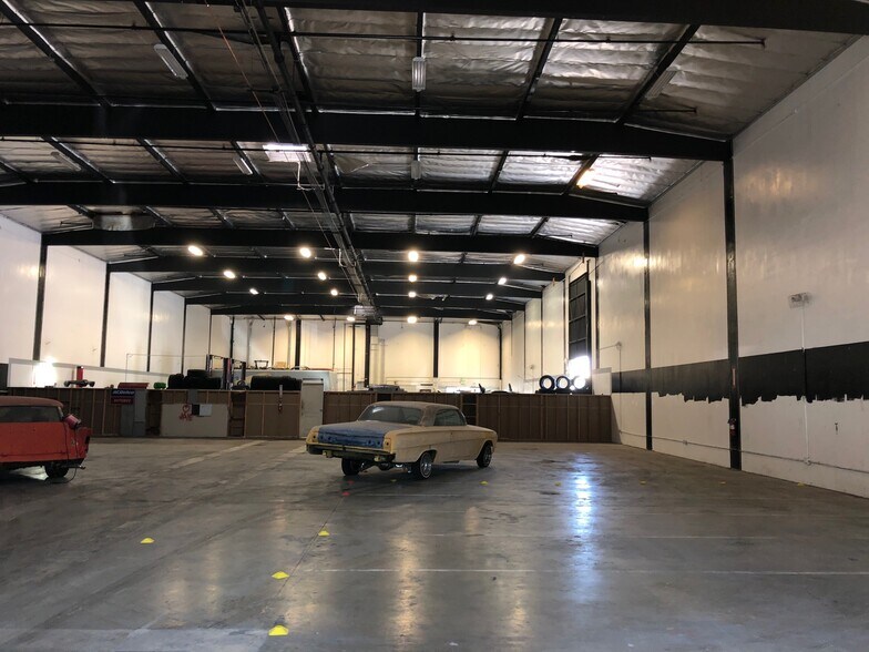 More Photos Of 7572 Warner Ave, Huntington Beach Warehouse For Lease