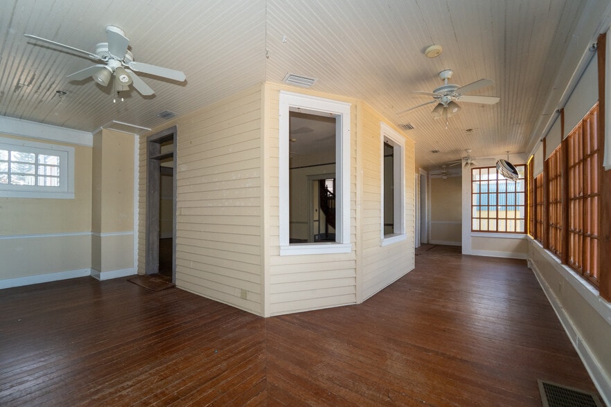 More Photos Of 60 San Marco Ave, Saint Augustine Restaurant For Lease