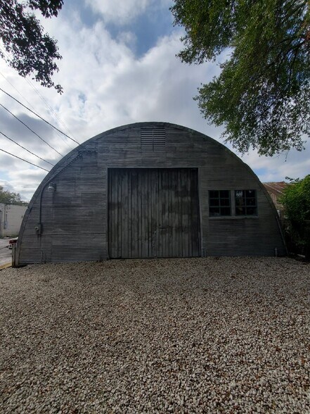 More Photos Of 3205 N Florida Ave, Tampa Warehouse For Sale